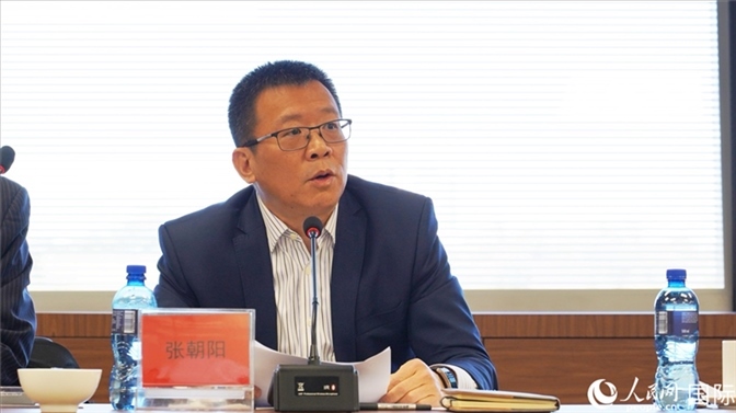 張朝陽代會長做協(xié)會上半年工作匯報。人民網(wǎng) 劉暢攝