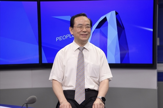 中國人民大學(xué)法學(xué)院教授、博士生導(dǎo)師楊建順。人民網(wǎng)記者 王曉嘯攝