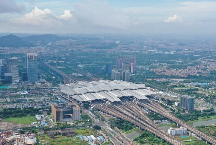 這是2024年6月23日拍攝的廣州南站（無人機照片）。新華社記者 劉大偉 攝