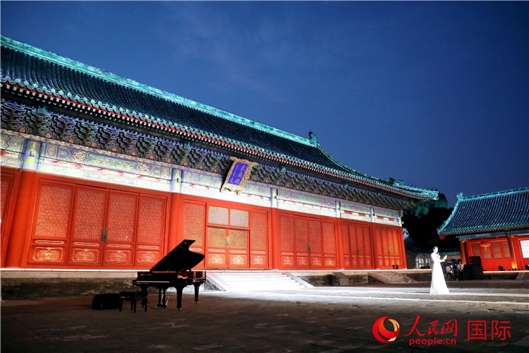 “光影北京——2024世界燈光師大會(huì)”開幕式現(xiàn)場(chǎng)。人民網(wǎng)記者 趙益普攝