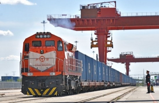 2023年9月19日，列車從中歐班列（沈陽）集結(jié)中心出發(fā)，將經(jīng)由滿洲里口岸駛向歐洲。截至2024年8月2日，中歐班列（沈陽）集結(jié)中心往返開行中歐班列數(shù)突破1000列，運(yùn)輸貨物超8萬標(biāo)箱。