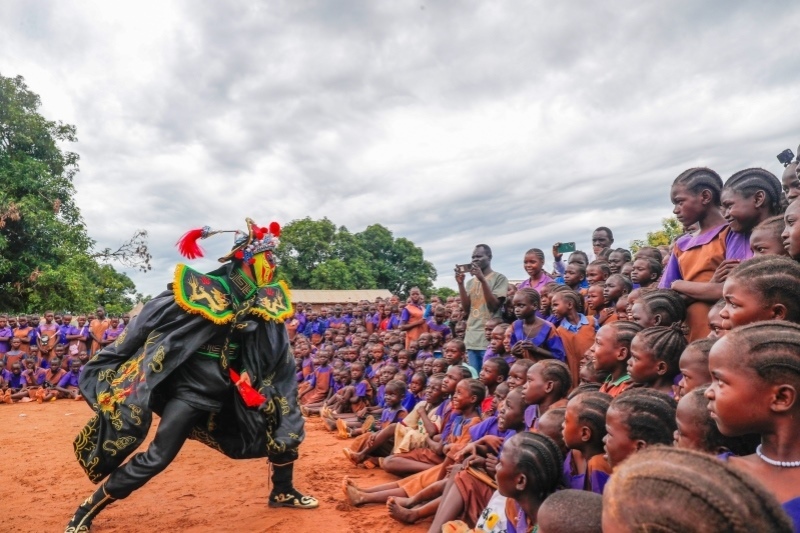傳統(tǒng)川劇變臉表演。王軍杰攝