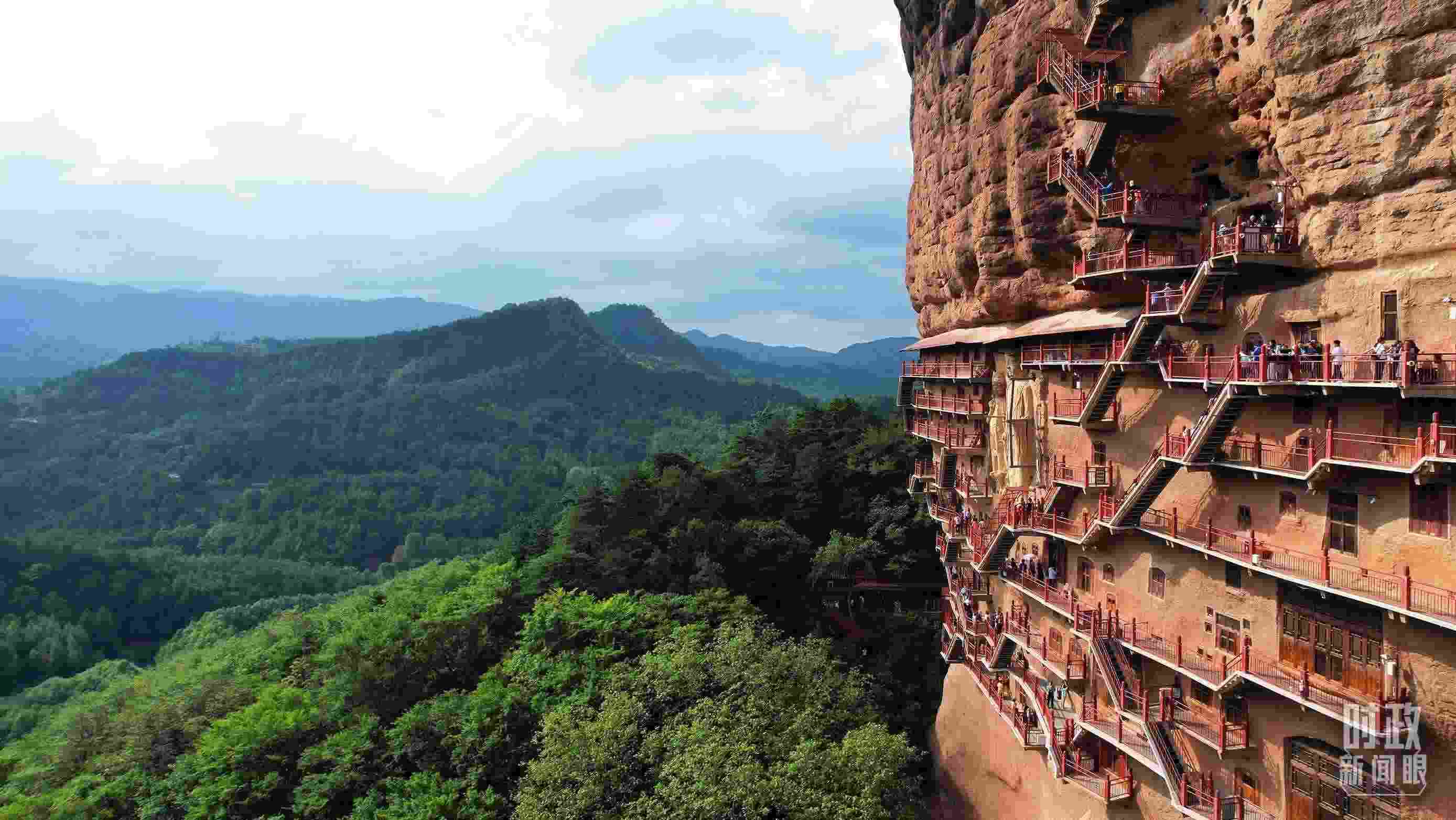 △ 麥積山石窟。（總臺記者馬凌峰拍攝）