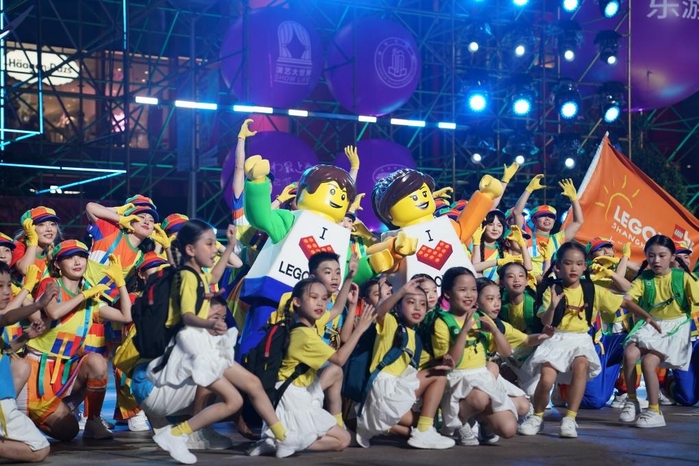 9月14日晚，演員在上海旅游節(jié)開幕式上表演。新華社發(fā)（陳浩明 攝）