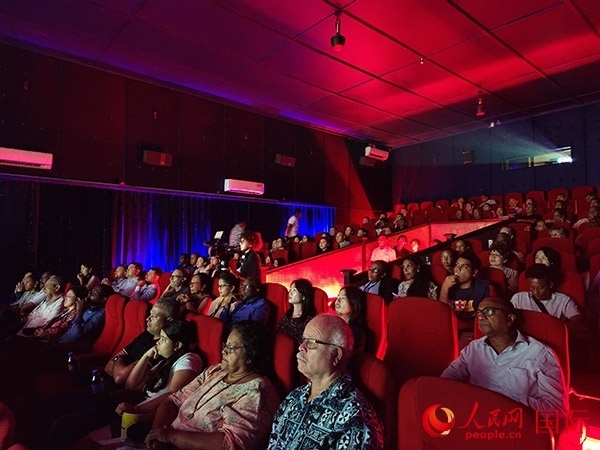 塞舌爾首屆中國電影節(jié)開幕式現(xiàn)場。人民網(wǎng)記者 黃煒鑫攝