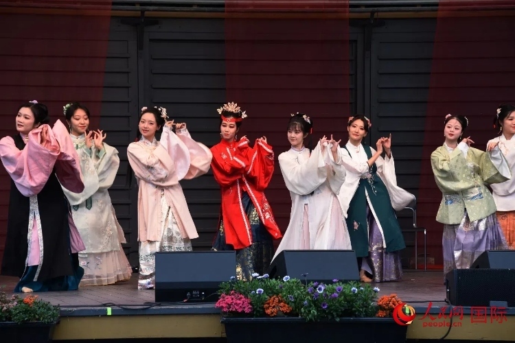 中國舞《紅樓夢》。人民網(wǎng)記者 殷淼攝