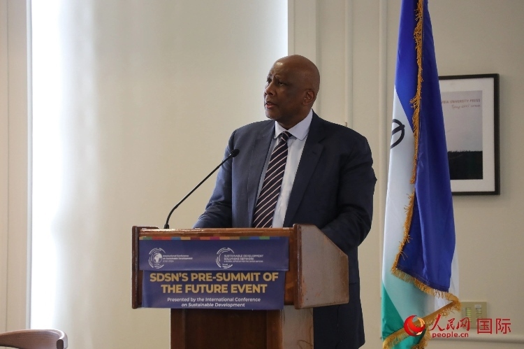 萊索托國王萊齊耶三世出席活動并致辭。人民網(wǎng)記者 李志偉攝