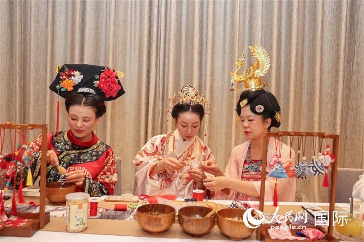 中國傳統(tǒng)文化展示。人民網(wǎng)記者任皓宇攝