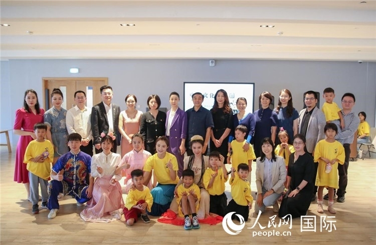 開(kāi)營(yíng)儀式部分嘉賓合影。人民網(wǎng)中東中心分社塔里克·易卜拉欣攝