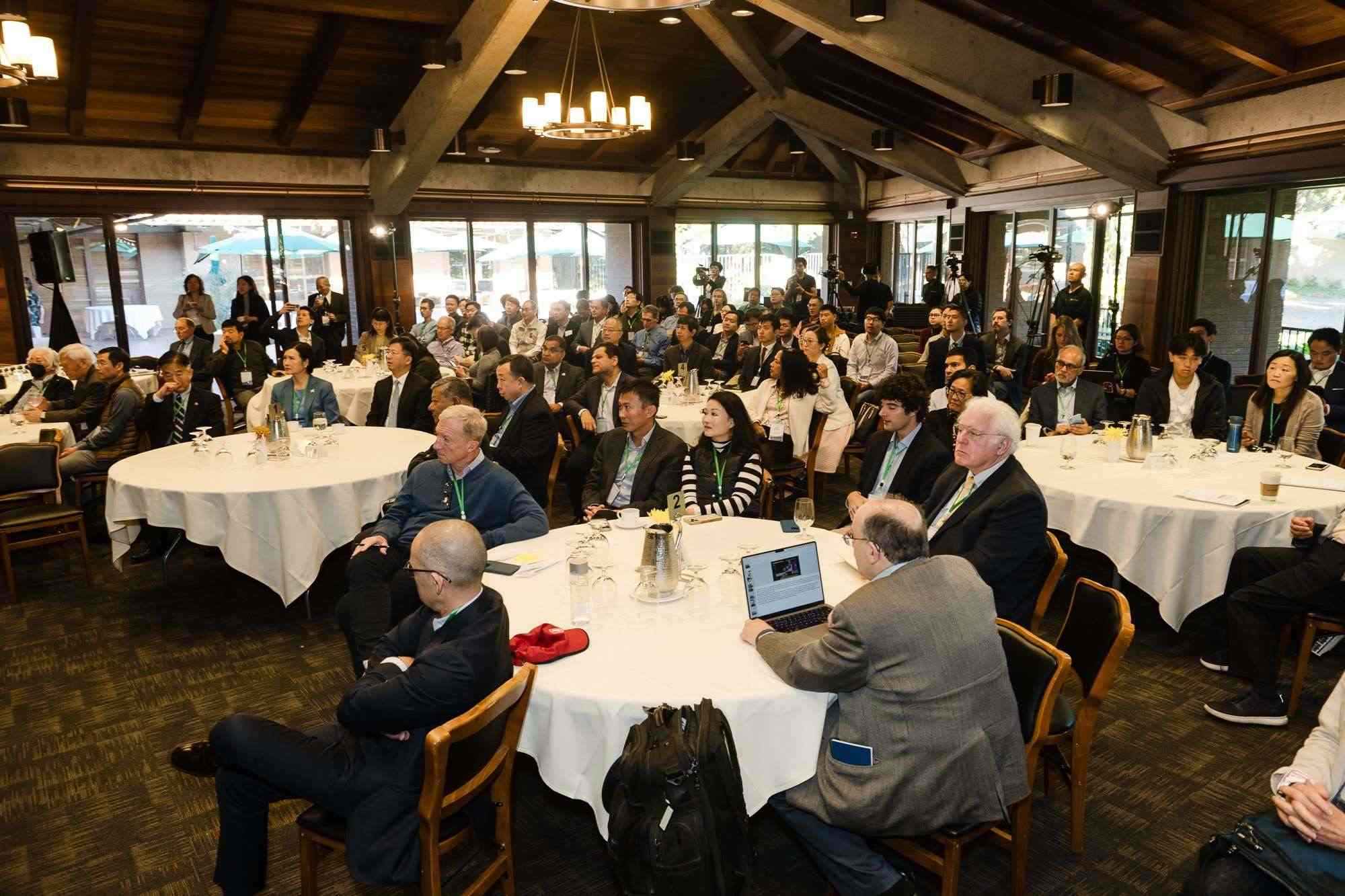 峰會現場。馮超攝