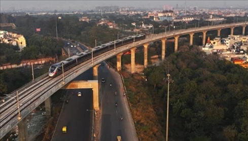 印度北部的軌道交通將自德里到密拉特的車程，從3-4小時(shí)縮短至約1小時(shí)