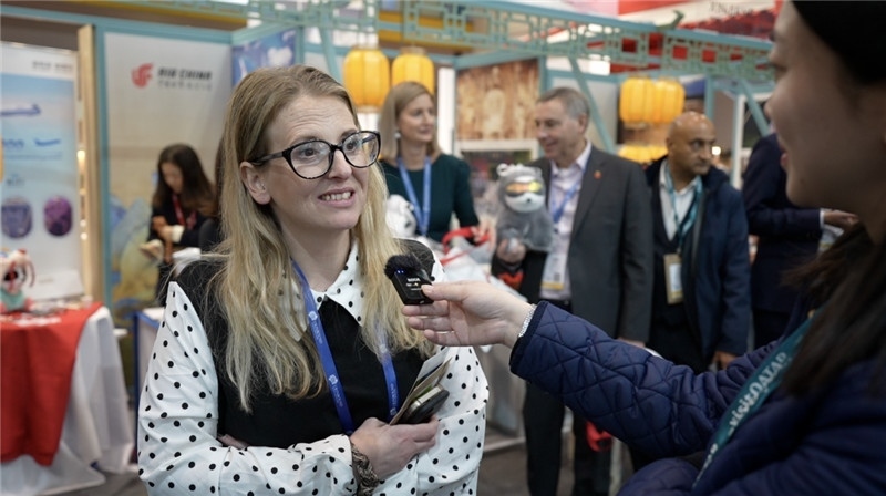 英格蘭約克旅游局局長薩曼莎·亨特接受采訪。 吳若鳴攝