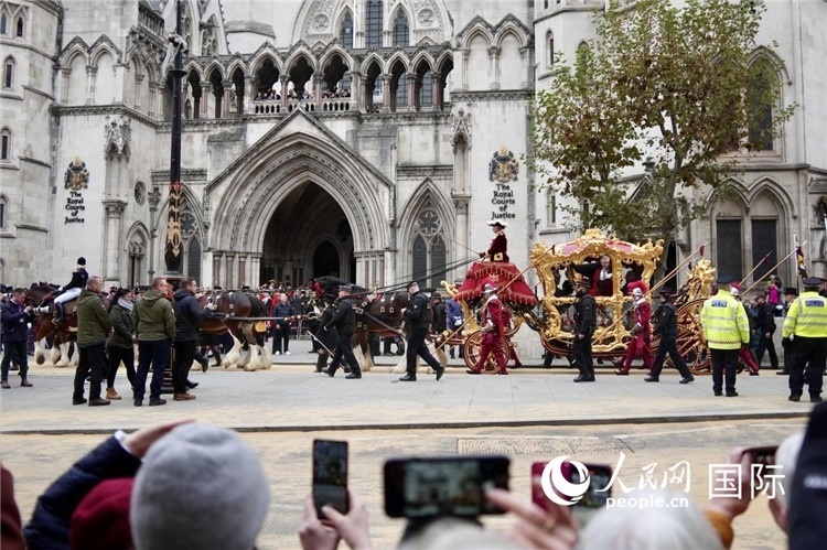 2024倫敦金融城市長(zhǎng)就職巡游現(xiàn)場(chǎng)。吳若鳴攝