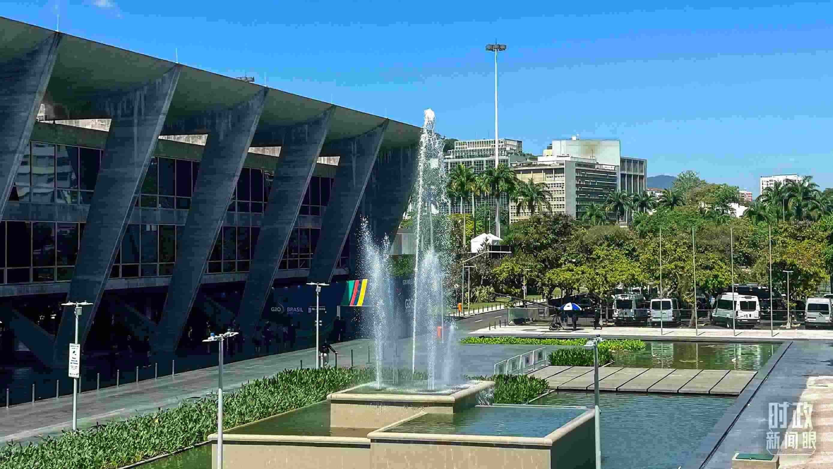 △G20峰會(huì)舉辦地，巴西里約熱內(nèi)盧現(xiàn)代藝術(shù)博物館。（總臺(tái)央視記者趙怡彬拍攝）