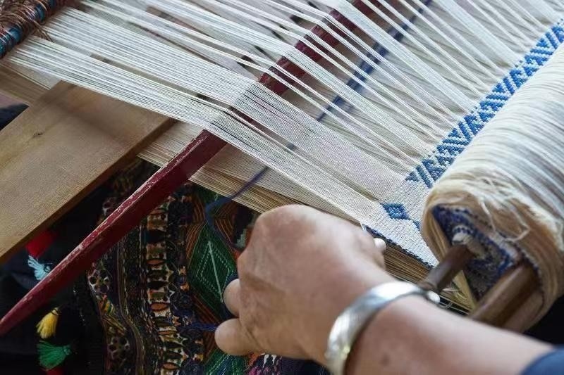 黎族傳統(tǒng)紡染織繡技藝。文化和旅游部非物質(zhì)文化遺產(chǎn)司供圖