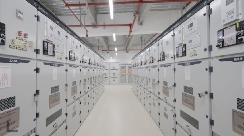 300兆瓦壓氣儲(chǔ)能示范工程高壓配電室。受訪者供圖