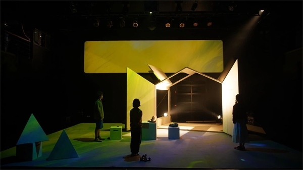 《又一道光芒》劇照。中國國家話劇院供圖