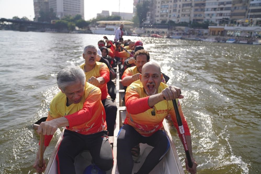 活動(dòng)現(xiàn)場(chǎng)龍舟競(jìng)技，共慶春節(jié)。開羅中國(guó)文化中心供圖