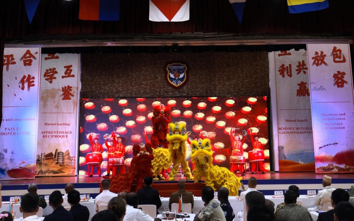 舞獅表演《金獅送?！?。主辦方供圖