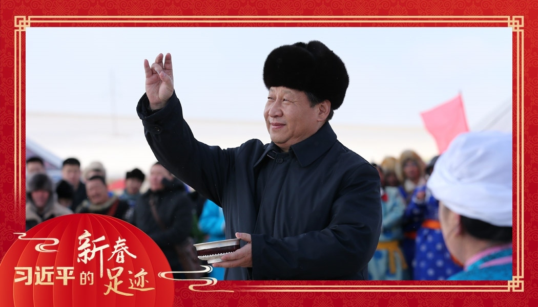 2014年1月27日，習(xí)近平總書記在內(nèi)蒙古錫林浩特市寶力根蘇木（鄉(xiāng)）參加冬季那達(dá)慕“五畜祈?！眱x式。