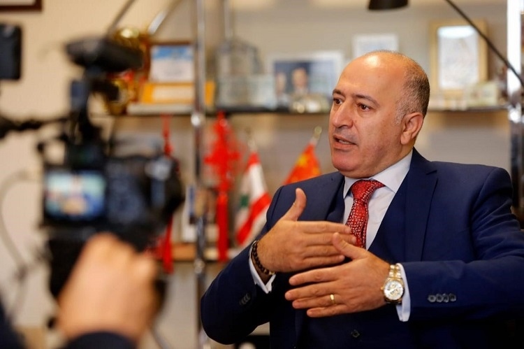 瓦里夫·庫邁哈在接受采訪。受訪者供圖