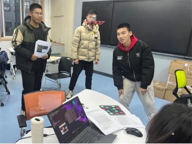 智能無人系統(tǒng)“做中悟”高階項(xiàng)目式課程。校方供圖