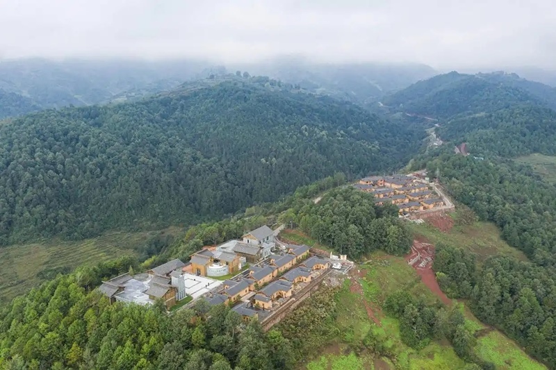 2020年10月13日拍攝的三河村新村聚居點(diǎn)。 