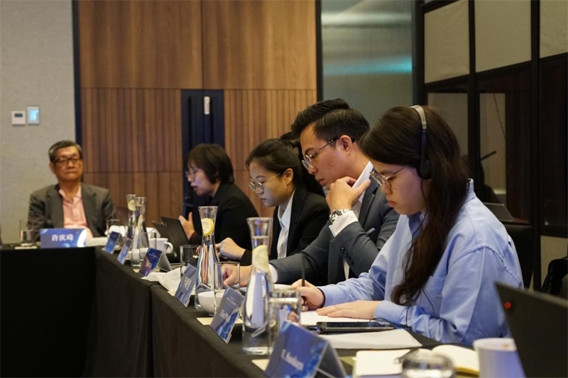 分享會(huì)現(xiàn)場(chǎng)，中馬兩國記者認(rèn)真記錄。林俊揚(yáng)攝