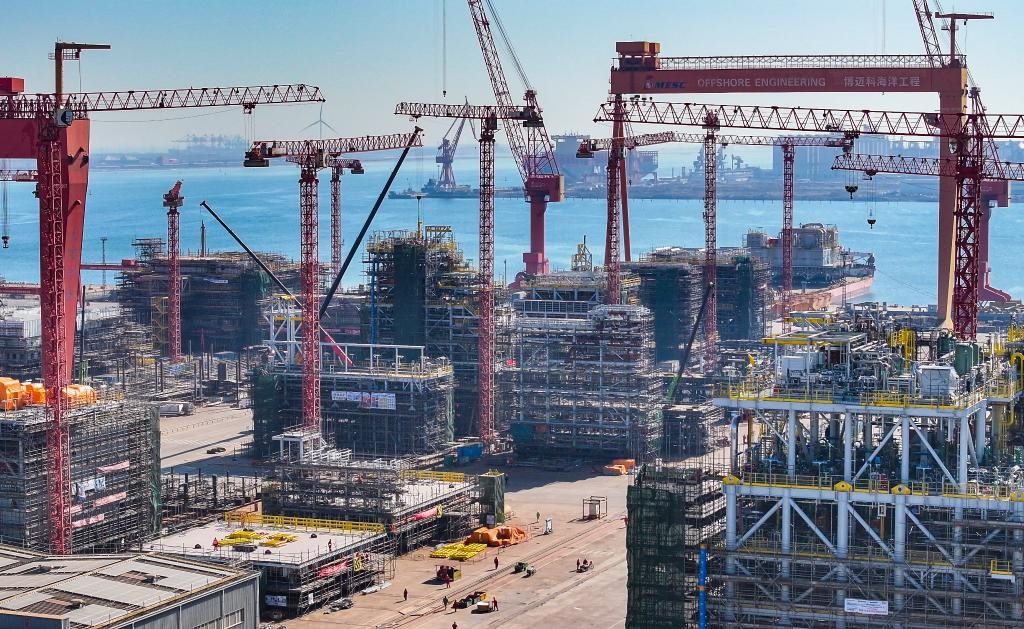 這是3月21日拍攝的天津博邁科海洋工程股份有限公司廠區(qū)一景（無人機(jī)照片）。新華社記者 趙子碩 攝