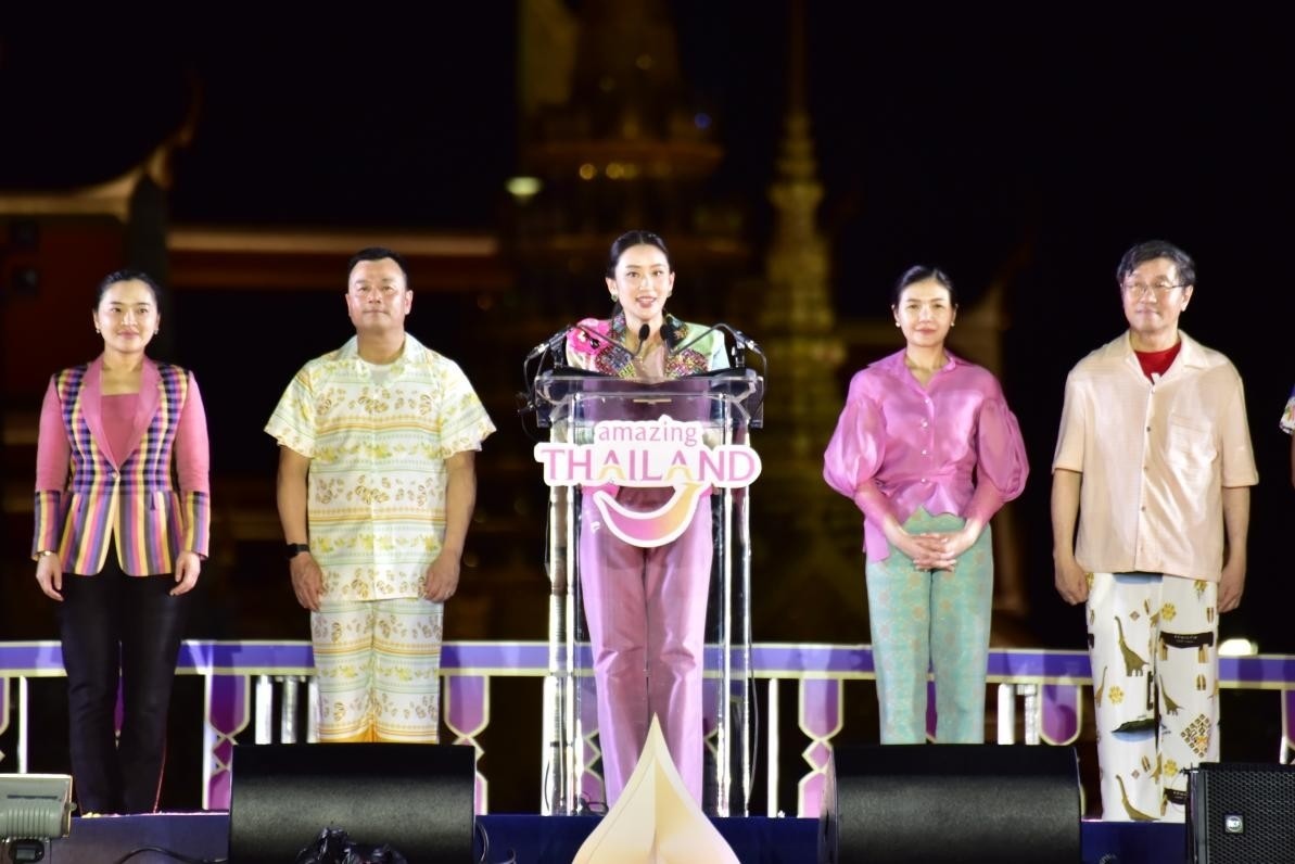 泰國(guó)總理佩通坦·欽那瓦宣布泰國(guó)潑水節(jié)慶祝活動(dòng)正式啟動(dòng)。泰國(guó)國(guó)家旅游局供圖