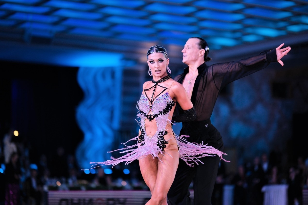 第七屆“克里姆林宮杯”國標(biāo)舞錦標(biāo)賽現(xiàn)場。于子恒攝