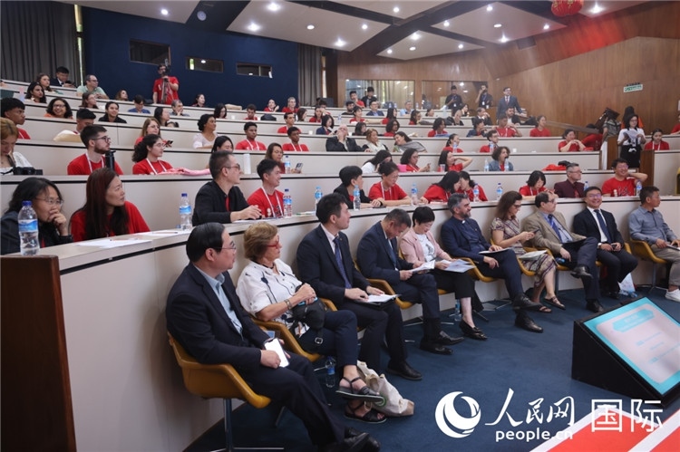 2025年“漢語橋”巴西賽區(qū)決賽現(xiàn)場(chǎng)。人民網(wǎng)記者 時(shí)元皓攝