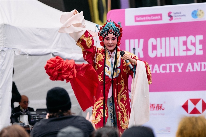 演員蔡衛(wèi)莉的秦腔表演贏得陣陣好評(píng)。 楊浩鵬攝